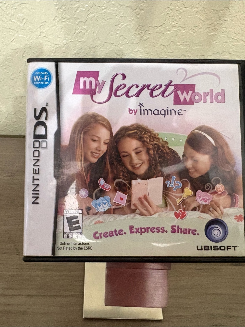 Nintendo DS My Secret World by Imagine Complete CIB Tested Ubisoft